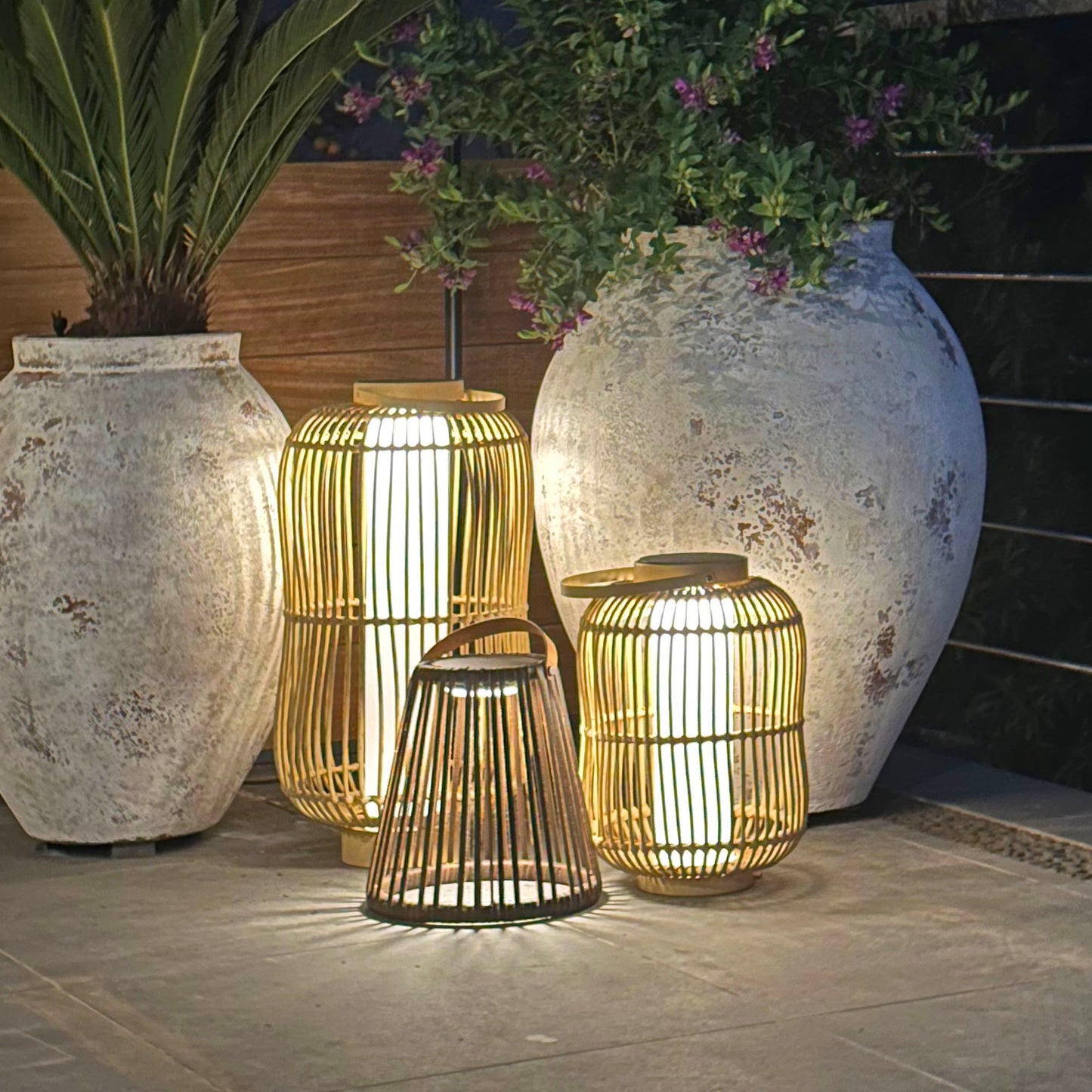 Lanterne solaire décorative avec base LED solaire rechargeable LED blanc chaud MARIEL SMALL H40cm