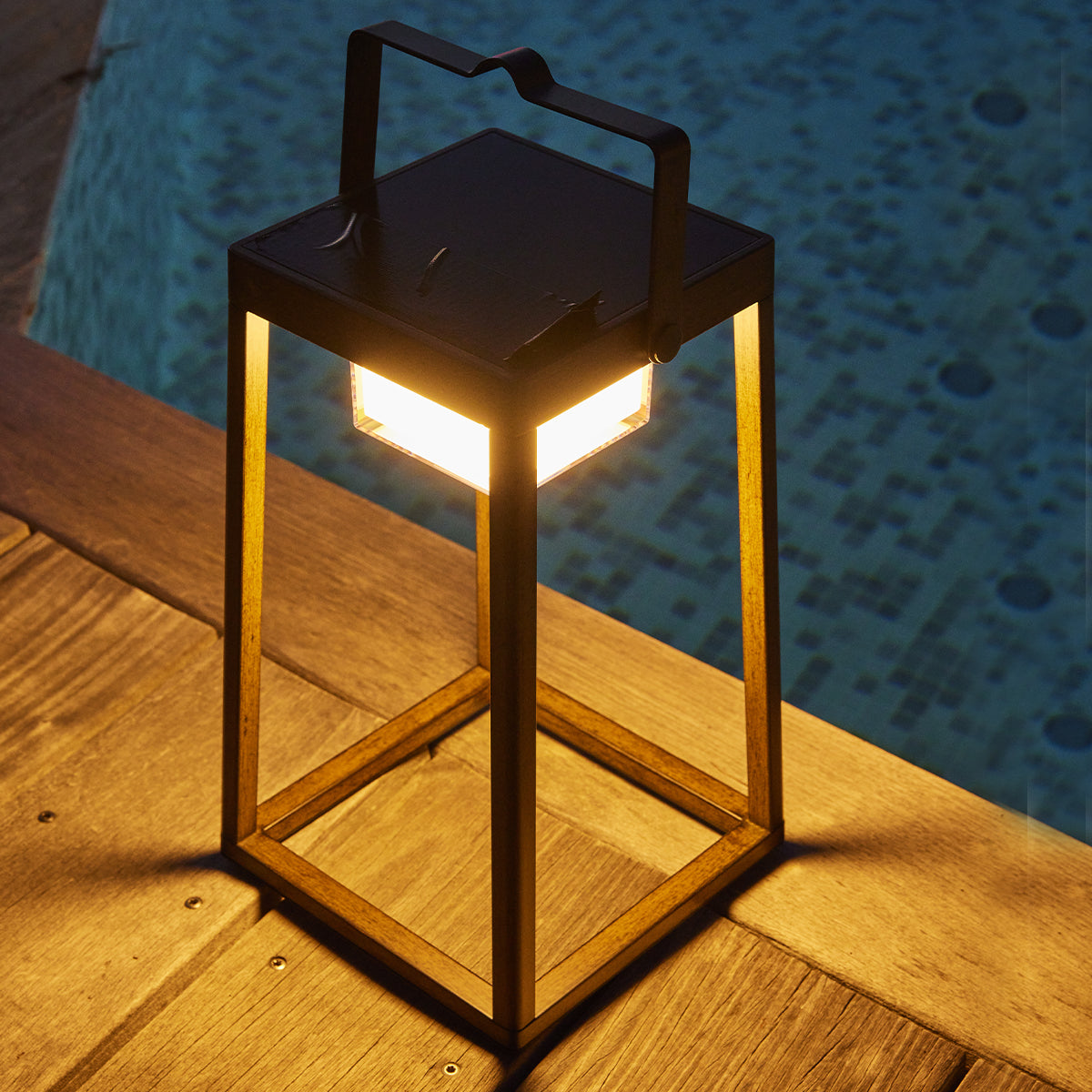 Wireless aluminum designer lantern with metal handle warm white LED SANTORIN WHITE H47cm