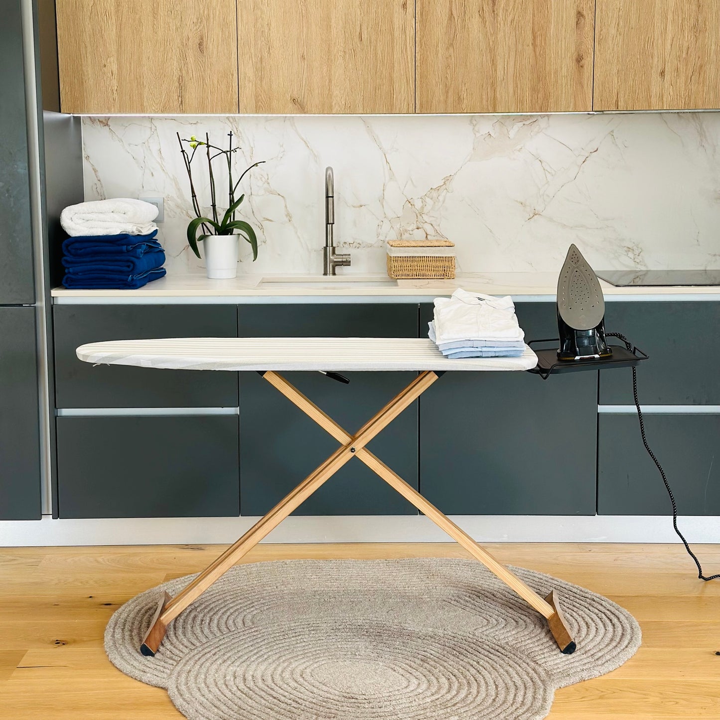 NUBAR foldable wooden ironing board 130x47 H92cm 100% cotton cover with iron rest and central steamer