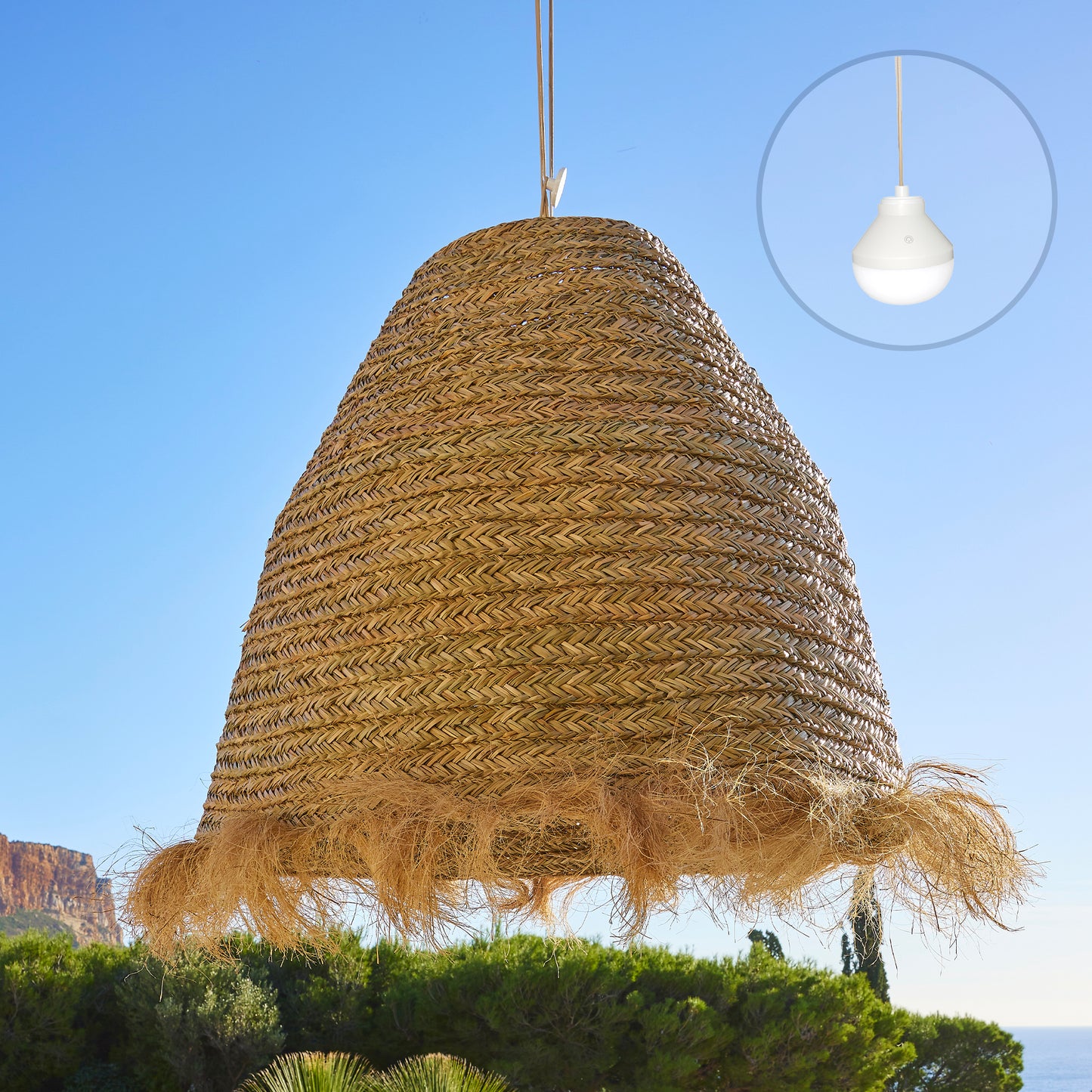Suspension XXL BIG ANAFI NOMAD en jonc de mer naturel style bohème avec ampoule LED blanc/RGB nomade