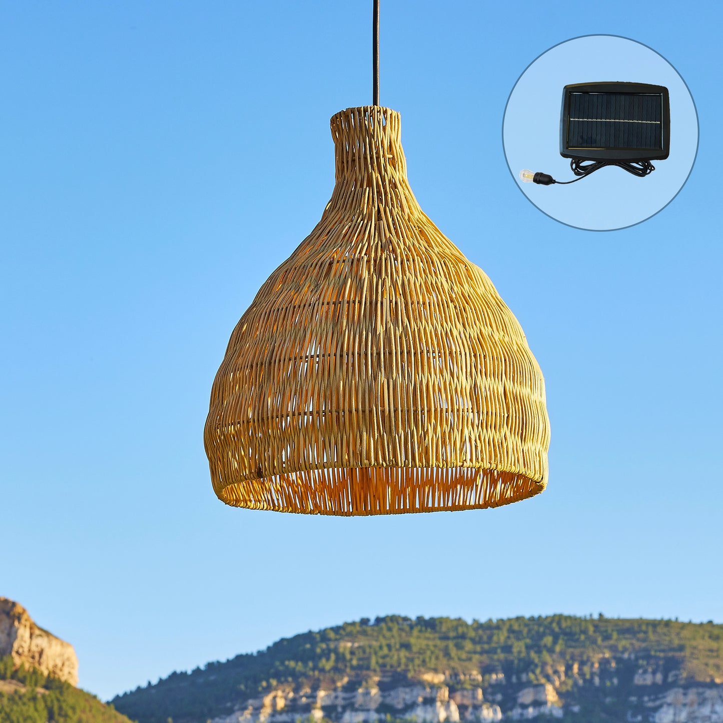 Suspension solaire BELLA SOLAR en rotin naturel avec câble hybride secteur et solaire 5m de longueur