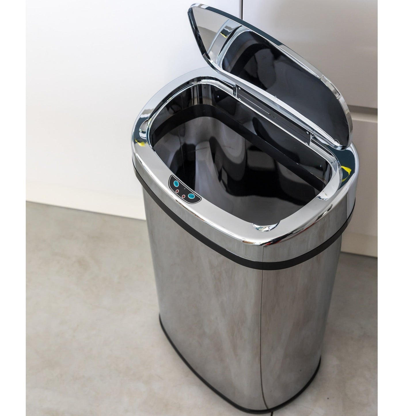 Poubelle de cuisine automatique 80L MAJESTIC grande capacité en acier INOX avec cerclage - REDDECO.com