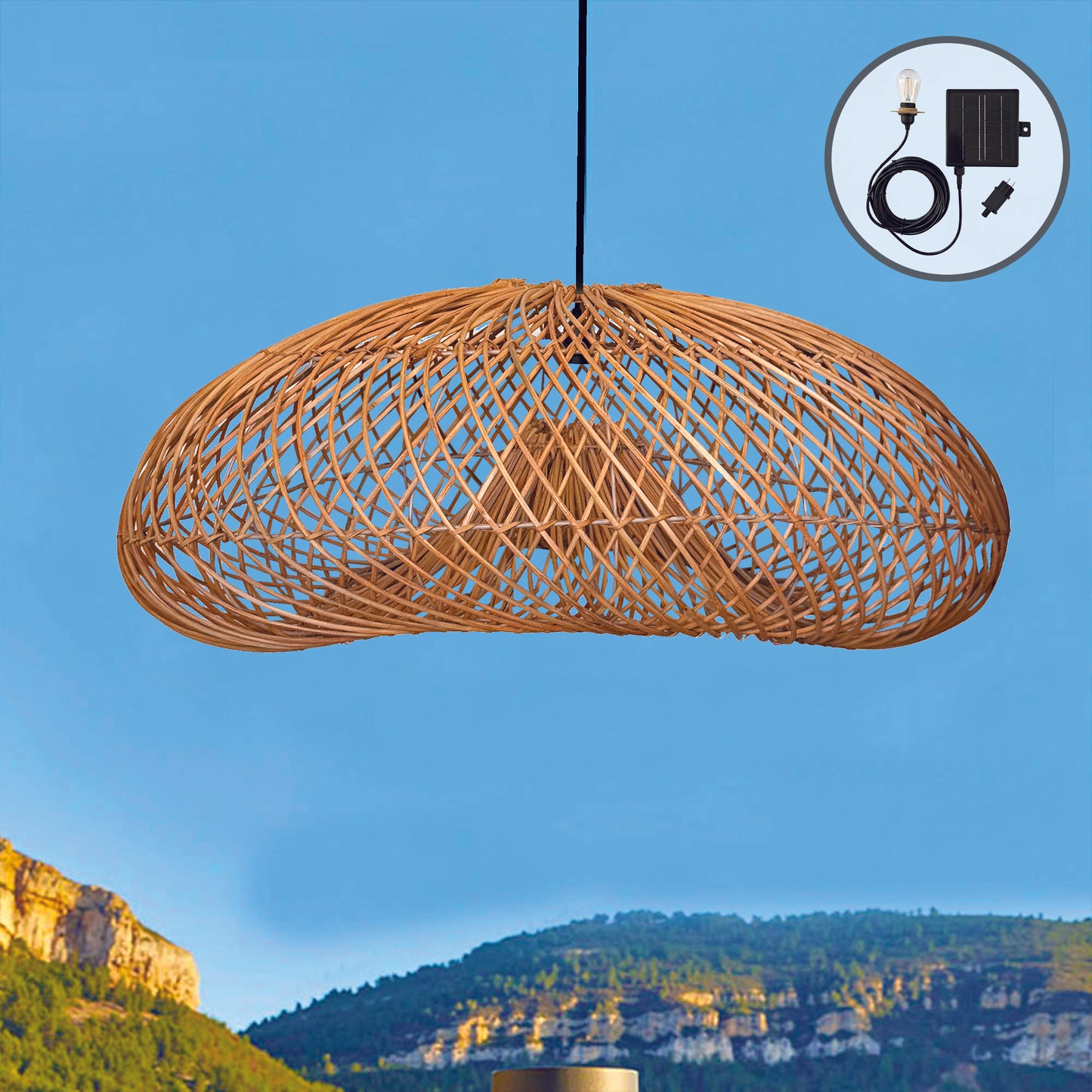Suspension solaire SEVIA SOLAR en rotin naturel avec câble hybride secteur et solaire 5m de longueur