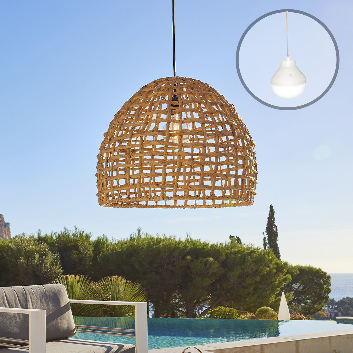 Suspension AMADEO NOMAD en jacinthe d'eau naturelle style bohème avec ampoule LED nomade