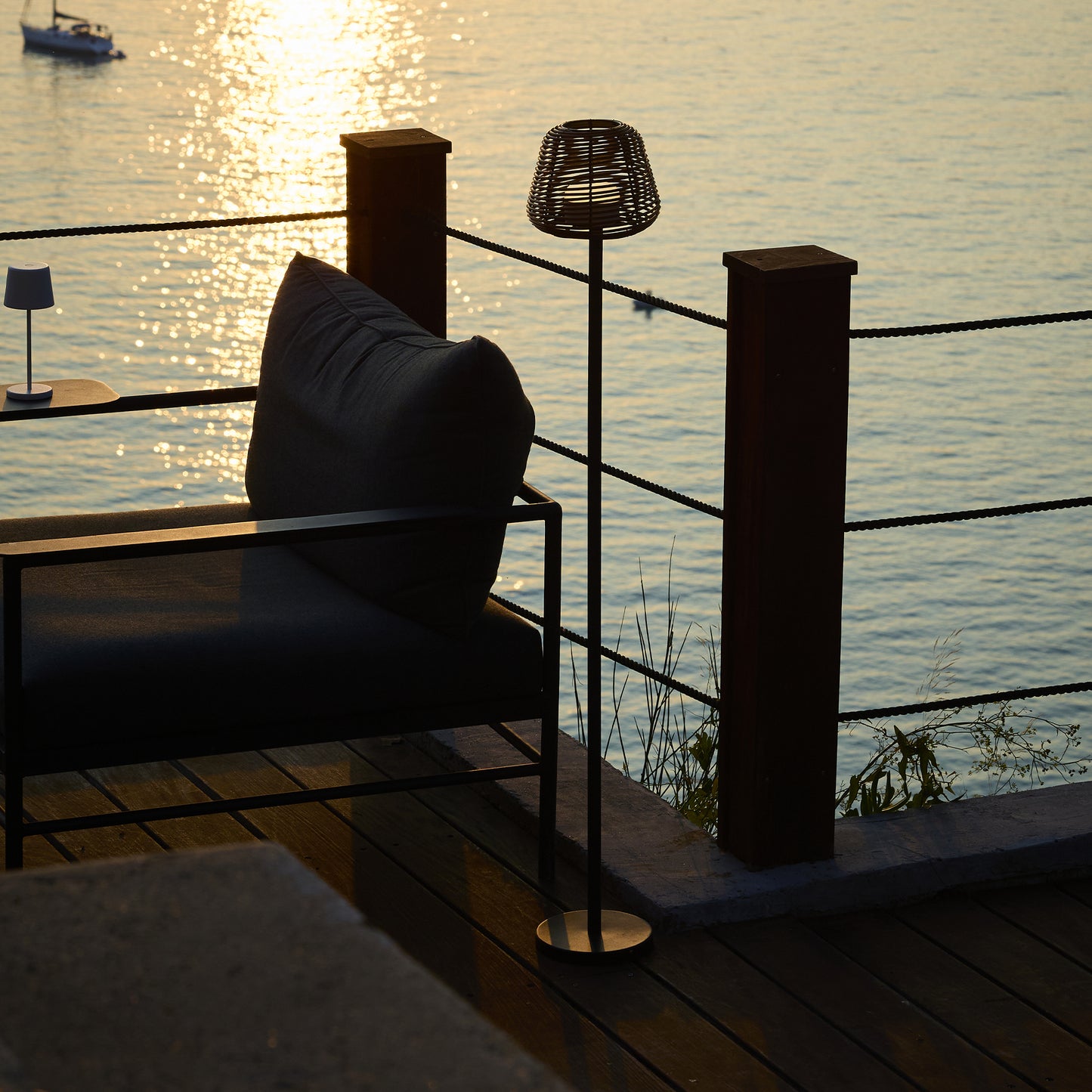 Poly rattan design wire floor lamp for outdoor white LED TALL BOHEME H150cm E27 base