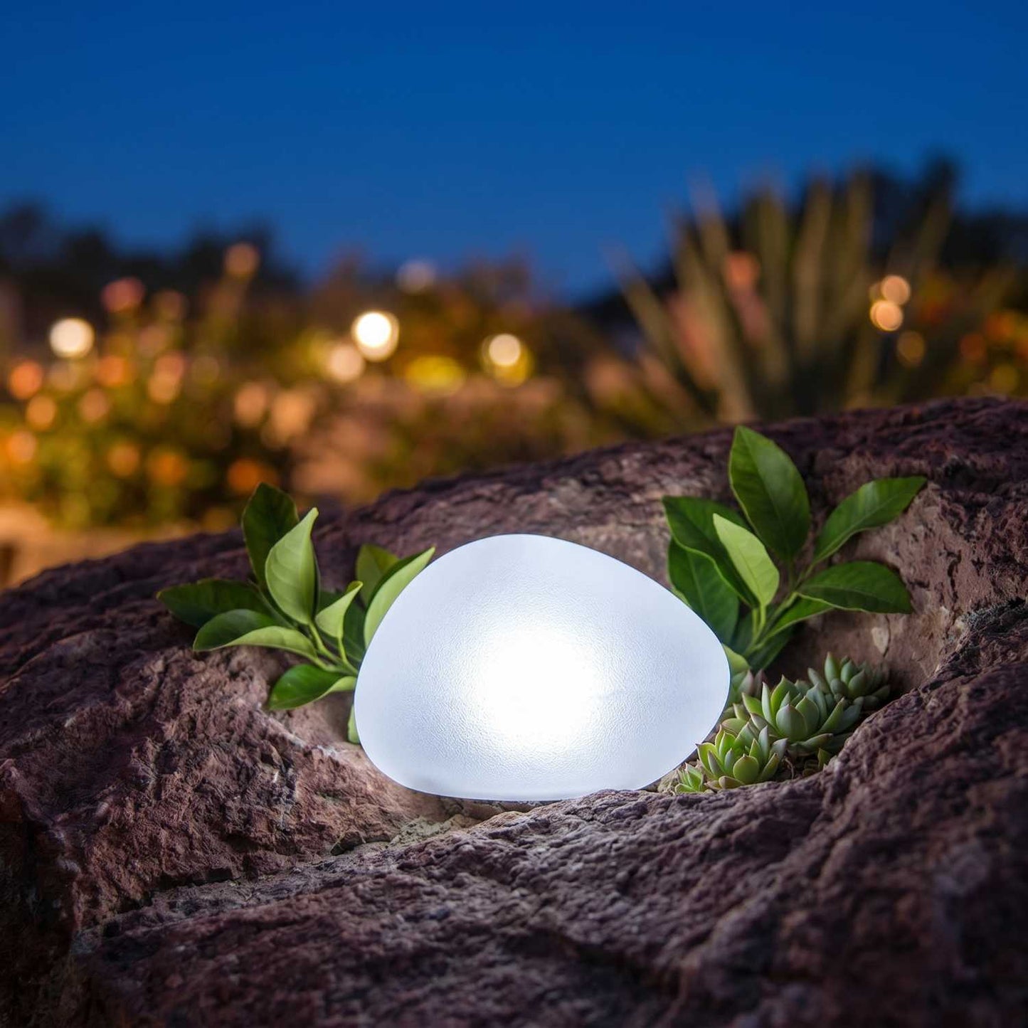 Decorative white LED pebble solar lamp SOLENZARA ∅16cm