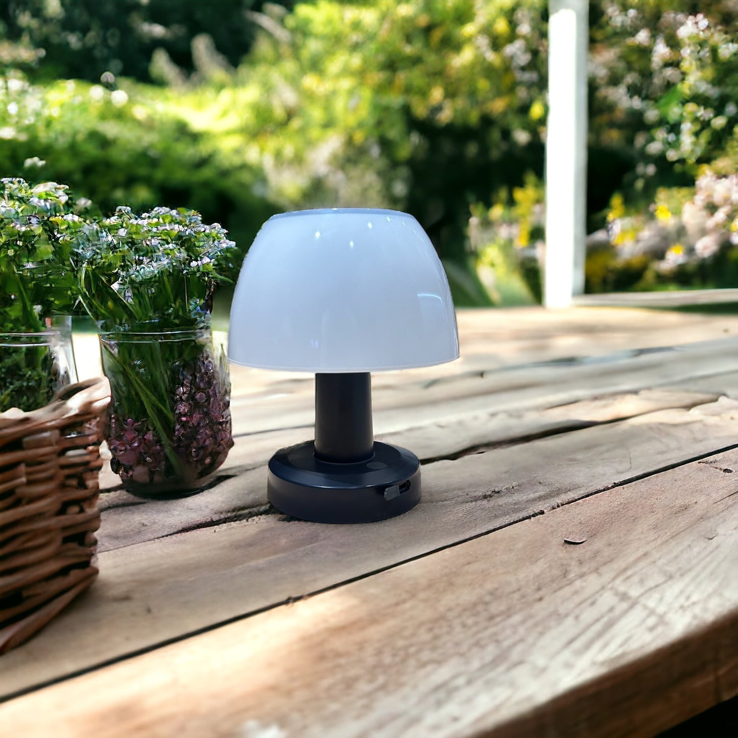 Lampe de table solaire LED blanc 4 intensités LUMINA H13,5cm