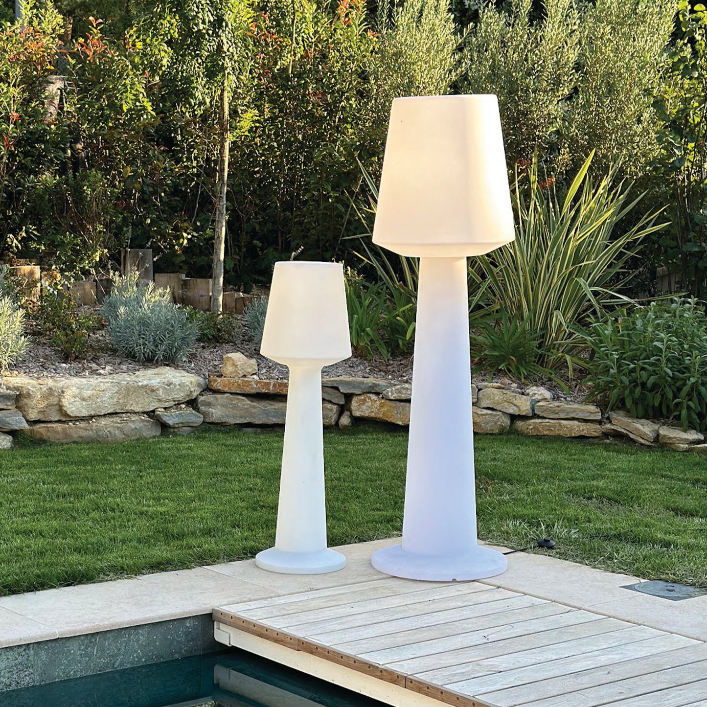 Designer wired light floor lamp for outdoor use powerful white LED lighting AUSTRAL H170cm E27 base