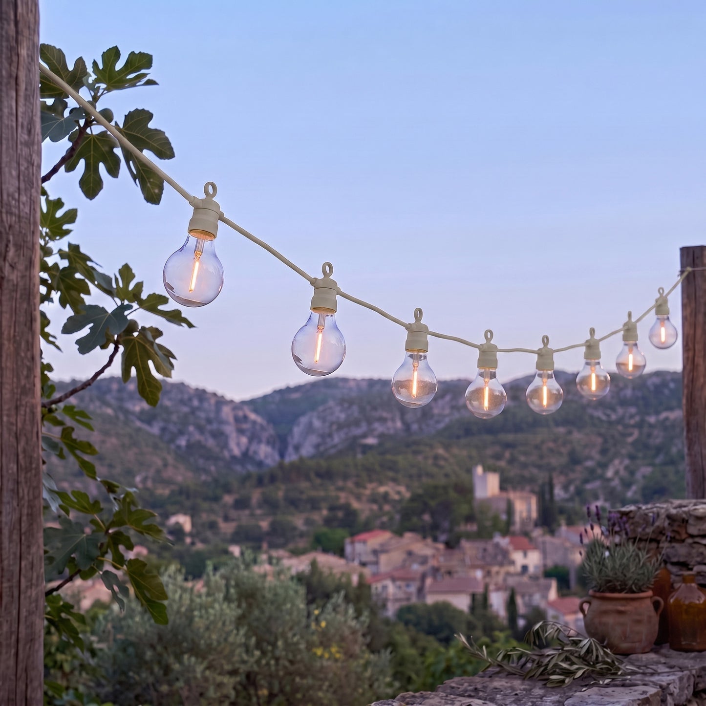 Guirlande lumineuse extérieur taupe 10 globes transparents raccordable LED blanc chaud PARTY MAX CLEAR TAUPE 8m