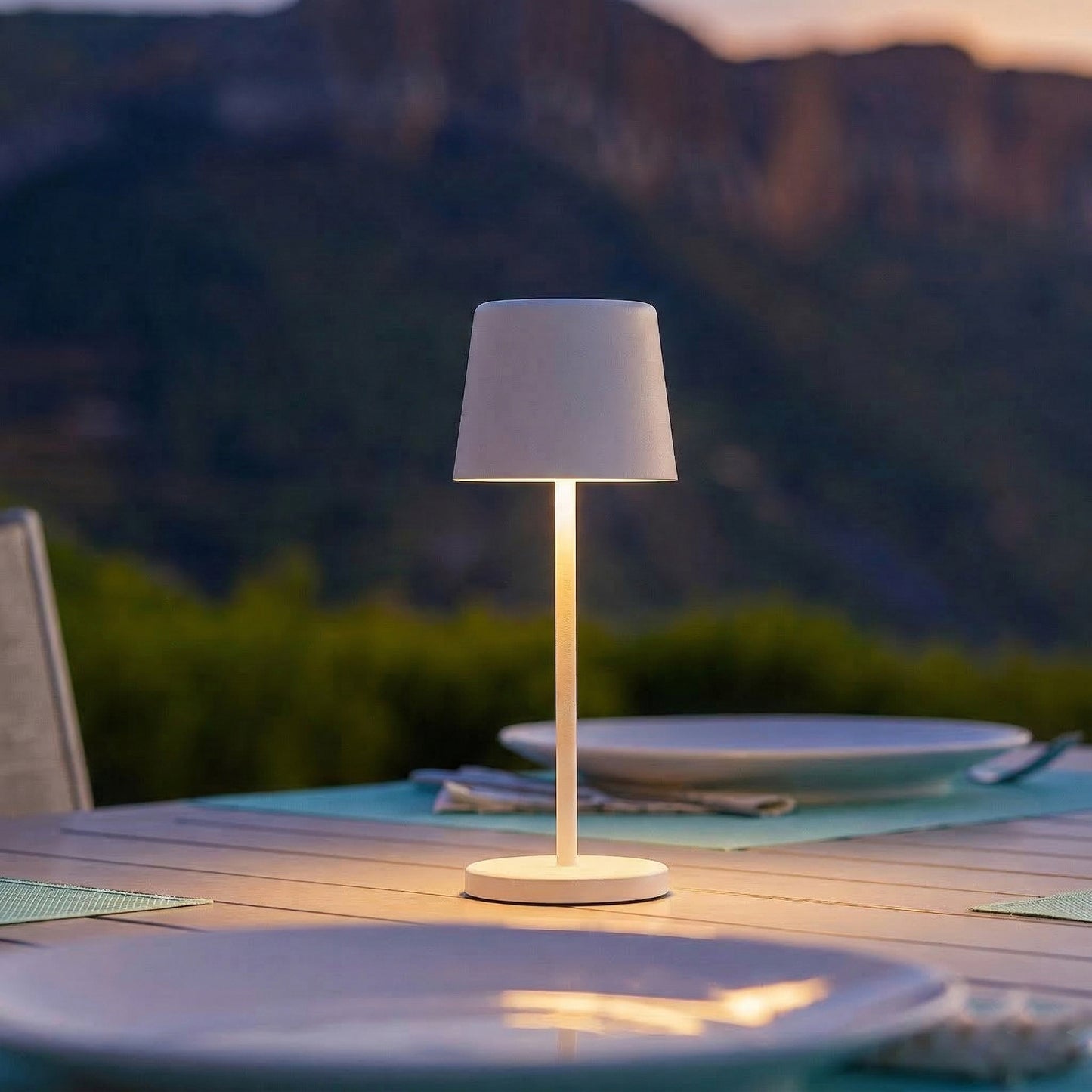 Mini lampe de table touch sans fil en aluminium blanc LED KELLY MINI WHITE blanc dimmable H22cm