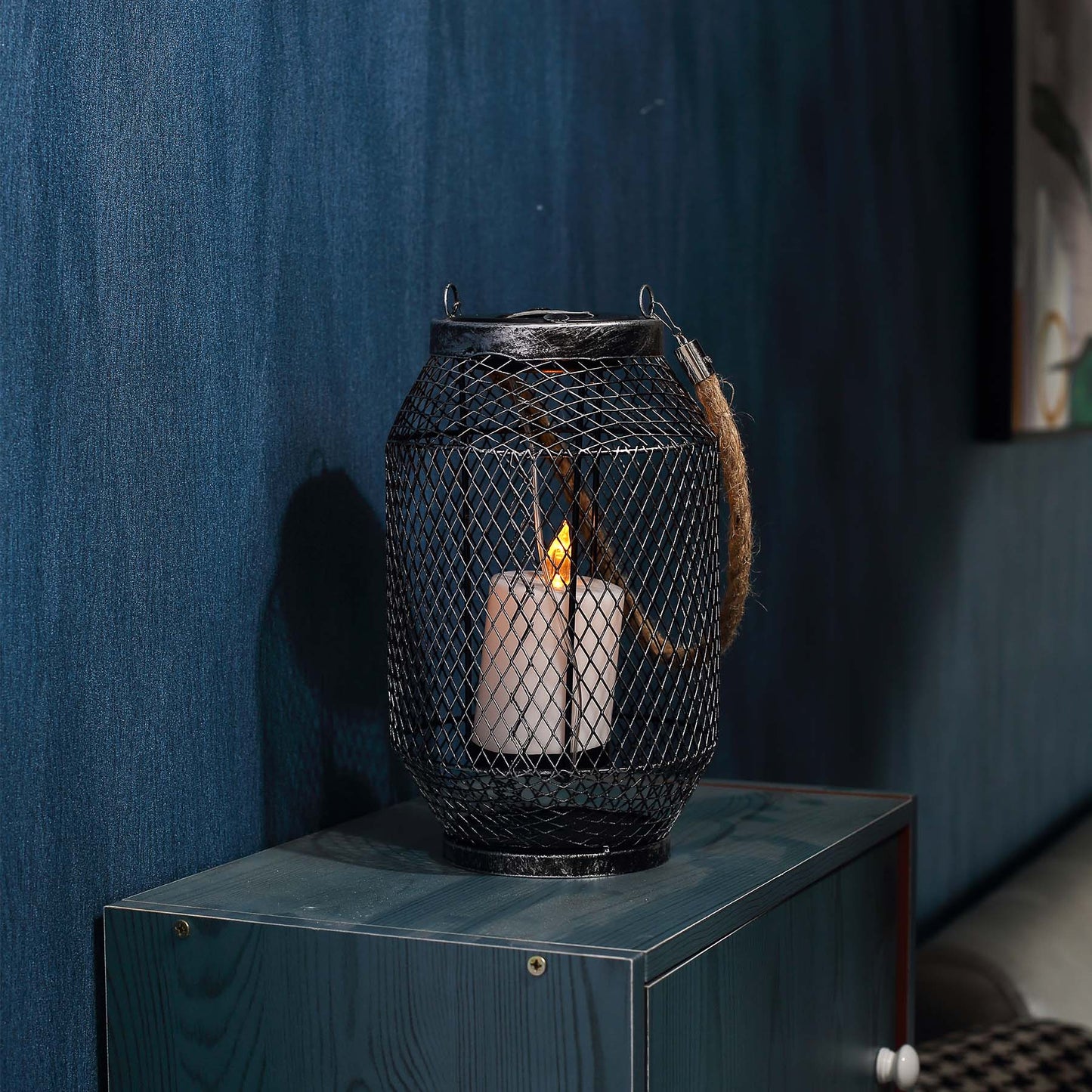 Retro solar lantern in mesh metal rope handle candle effect warm white LED GRID H27cm