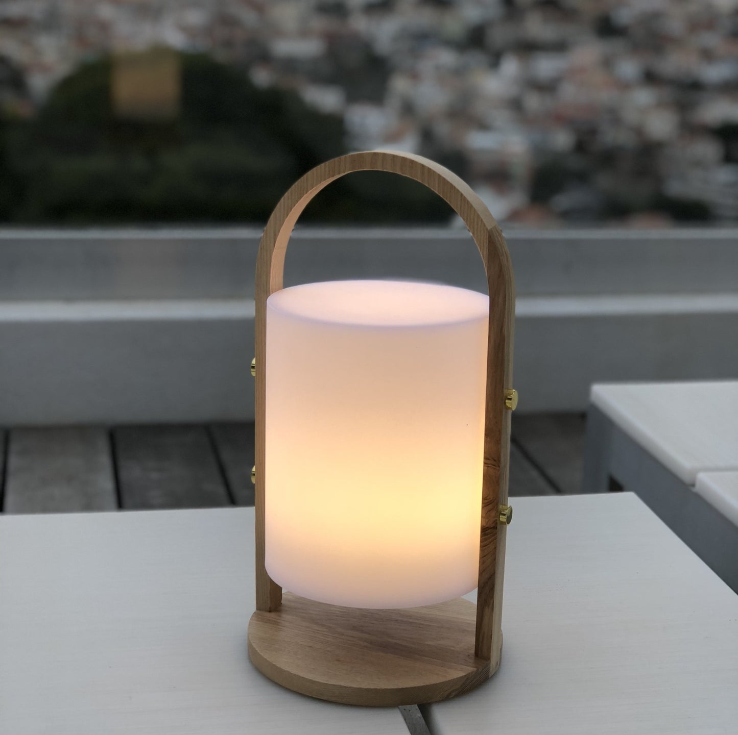 Wireless lantern Scandinavian design natural wood handle LED warm white/white dimmable WOODY H37cm