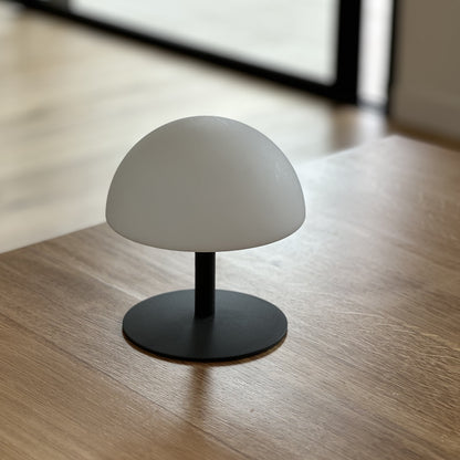 Lampe de table sans fil pied en acier gris LED blanc chaud/blanc dimmable NEPTUNE ROCK H20cm